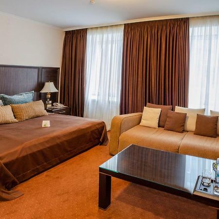 Hotel Kharkov Экстерьер фото