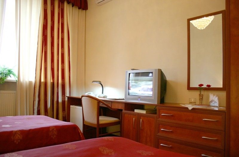 Hotel Kharkov Экстерьер фото