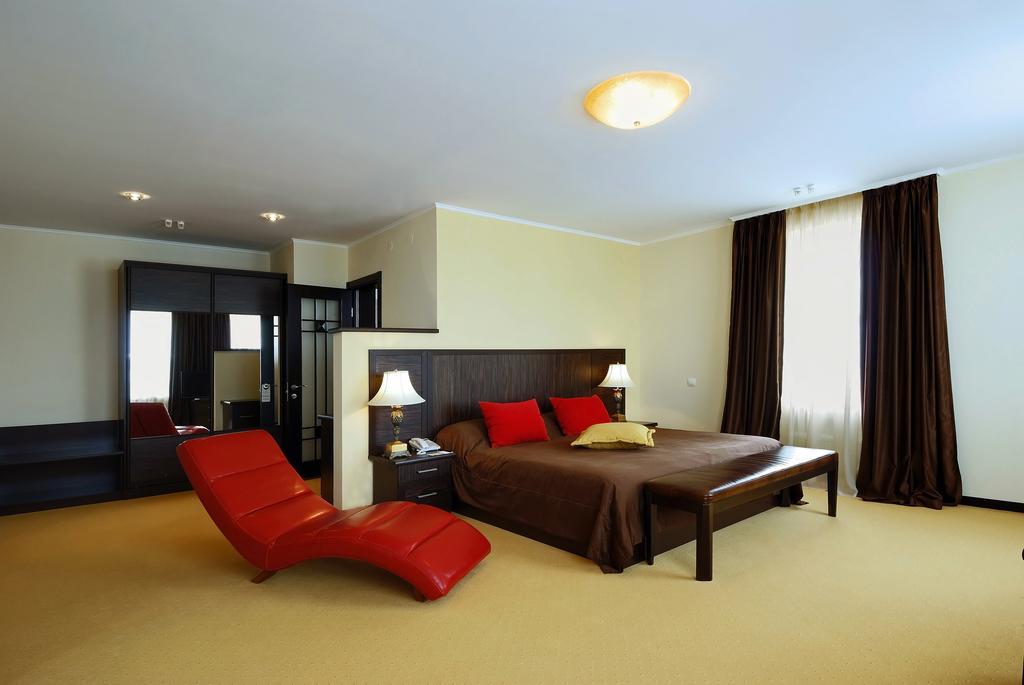 Hotel Kharkov Экстерьер фото
